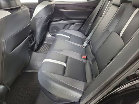 Used 2025 Toyota Camry SE w/ Convenience Package FWD image 12