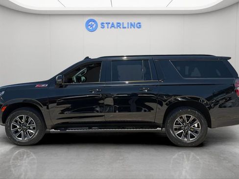 Certified 2024 Chevrolet Suburban Z71 w/ Luxury Package AWD/4WD image 3