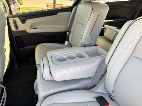 Used 2025 Honda Odyssey Touring image 21