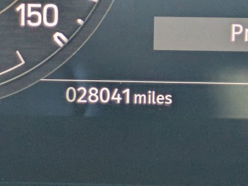 Used 2023 Land Rover Defender 110 Carpathian Edition image 24