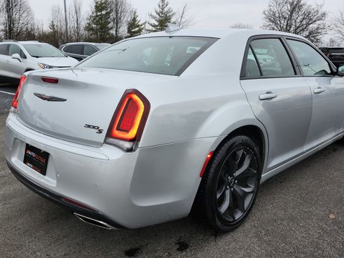Used 2023 Chrysler 300 S image 18