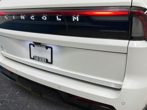 Used 2025 Lincoln Navigator L Reserve AWD/4WD image 42