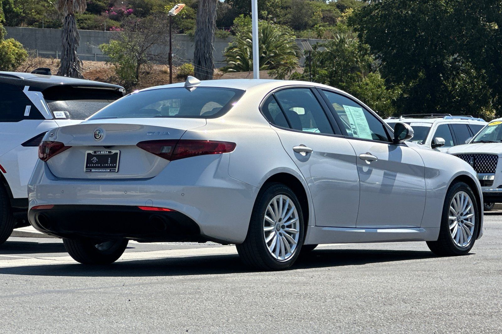 Used 2023 Alfa Romeo Giulia Sprint AWD/4WD image 3