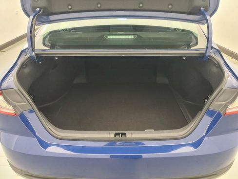 Used 2025 Toyota Camry LE image 19