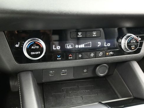 Used 2024 Mitsubishi Outlander SEL FWD image 20