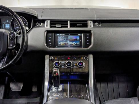 Used 2016 Land Rover Range Rover Sport HSE image 27