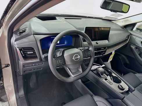 New 2026 Nissan Rogue Platinum w/ Platinum Premium Package image 14