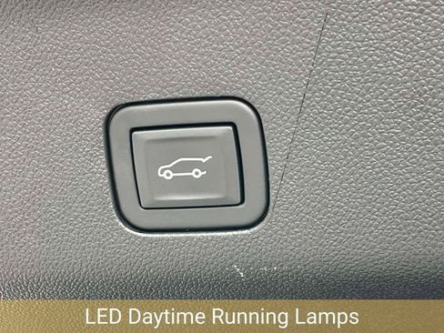 Certified 2024 Chevrolet Tahoe High Country w/ Advanced Technology Package image 24