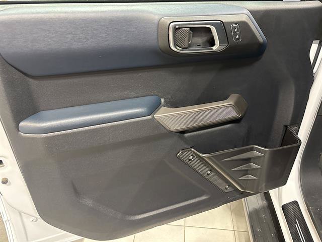 Used 2023 Ford Bronco Outer Banks w/ Sasquatch Package AWD/4WD image 8