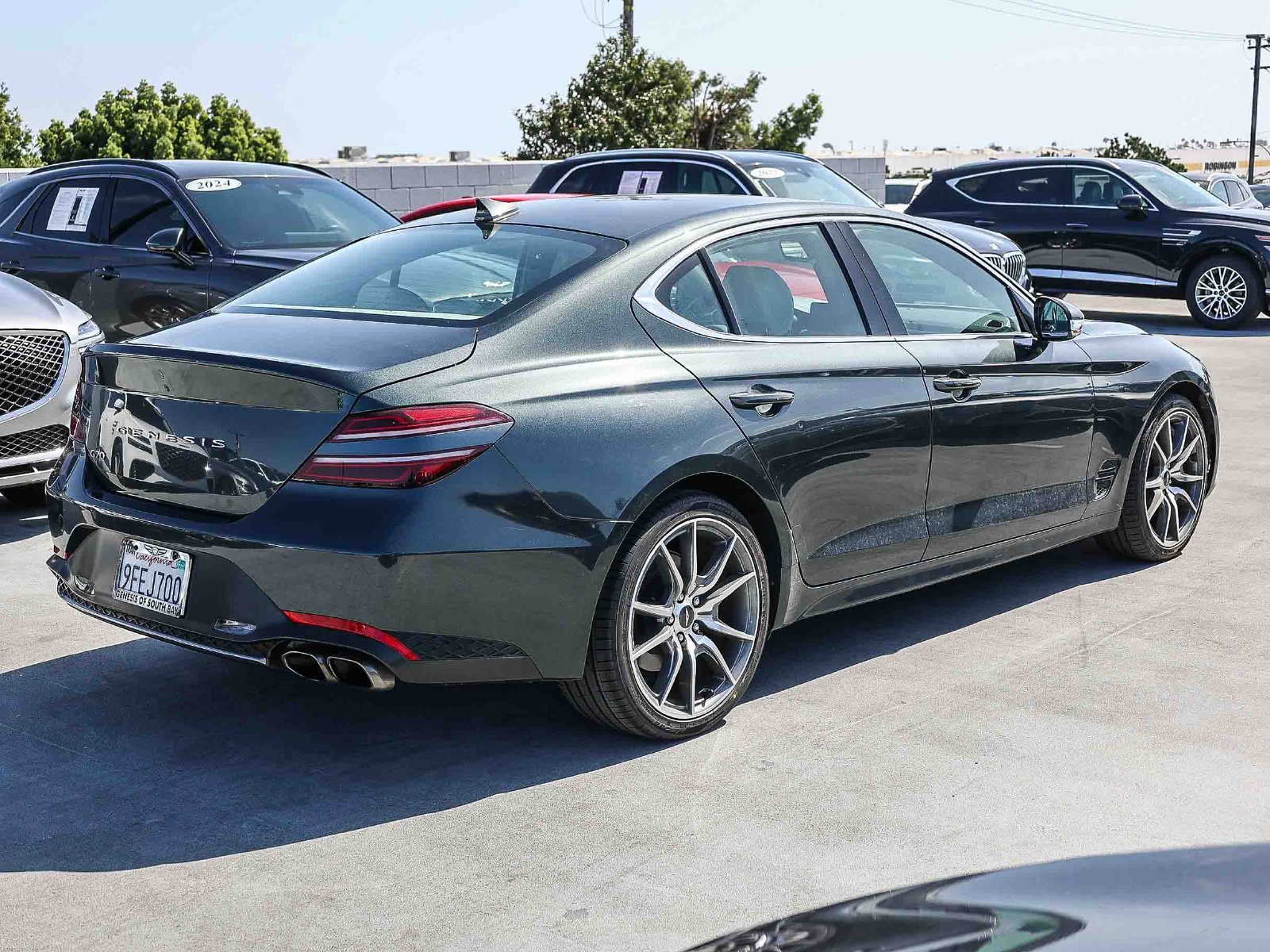 Used 2023 Genesis G70 2.0T RWD image 4