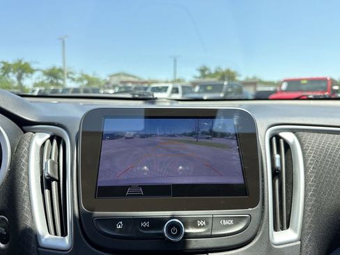 Used 2023 Chevrolet Malibu LT FWD image 26