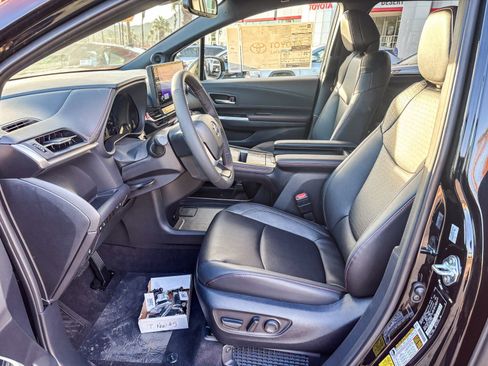 New 2026 Toyota Sienna XSE AWD/4WD image 20