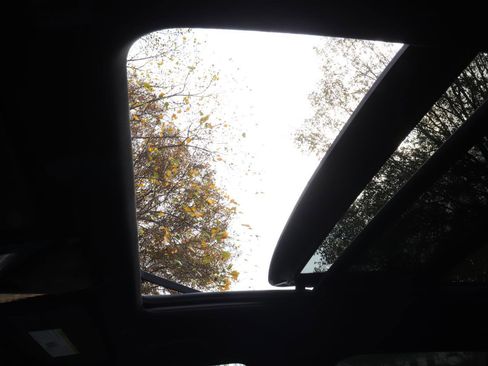 New 2026 BMW X5 xDrive50e w/ Climate Comfort Package image 29