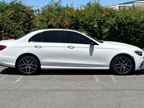 Used 2022 Mercedes-Benz E 350 Sedan image 2