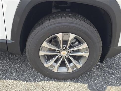 New 2027 Chevrolet Equinox LT FWD image 33