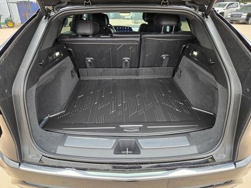 New 2026 Cadillac Lyriq Premium Luxury image 31