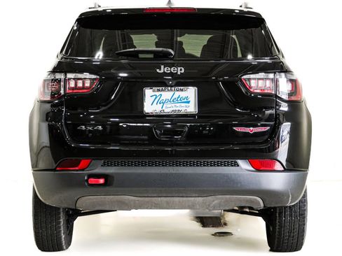 Used 2022 Jeep Compass Trailhawk w/ Sun and Sound Group AWD/4WD image 8