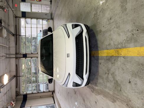 Used 2025 Buick Envista Sport Touring image 18