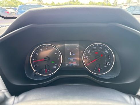 Used 2021 Toyota RAV4 XLE Premium AWD/4WD image 20
