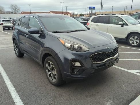 Used 2020 Kia Sportage LX image 1