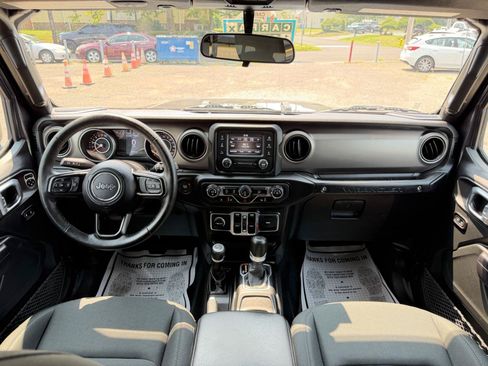 Used 2018 Jeep Wrangler Unlimited Sport S AWD/4WD image 27