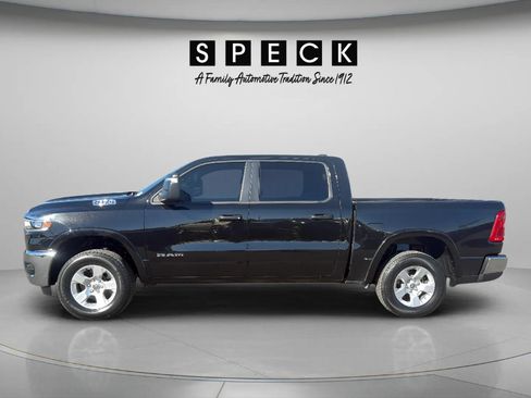 Used 2025 RAM 1500 Big Horn AWD/4WD image 2