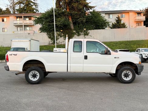Used 2003 Ford F250 XL AWD/4WD image 4