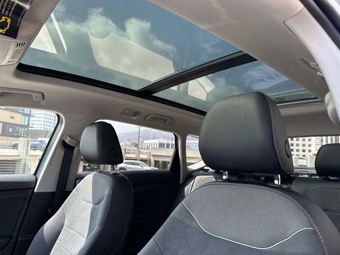 New 2026 Volkswagen Taos SE FWD image 16