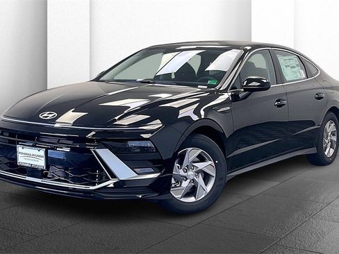 New 2026 Hyundai Sonata SE image 2