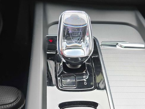Used 2024 Volvo XC60 T8 Ultimate w/ Climate Package AWD/4WD image 30