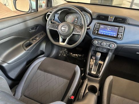 Used 2025 Nissan Versa SV FWD image 32