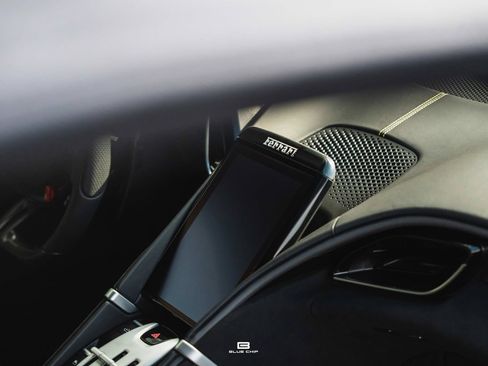 Used 2026 Ferrari Roma Spider RWD image 30