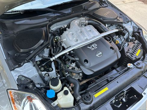 Used 2005 Nissan 350Z Touring image 50