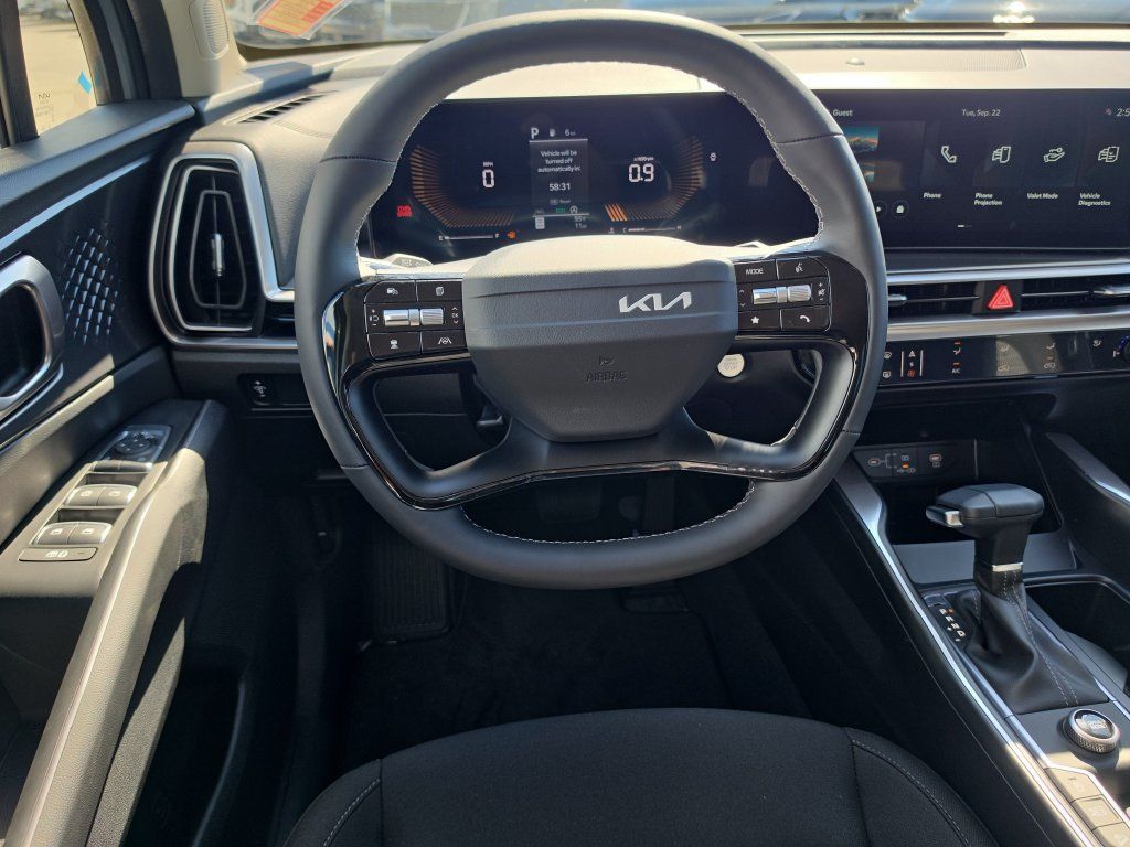 New 2026 Kia Sorento LX FWD image 13