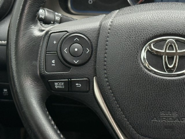 Used 2014 Toyota RAV4 Limited w/ Technology Package FWD image 14