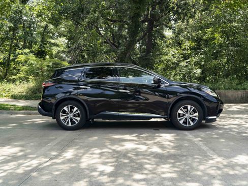 Used 2019 Nissan Murano SV AWD/4WD image 10