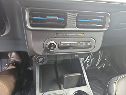 New 2025 Ford Maverick Lobo image 25