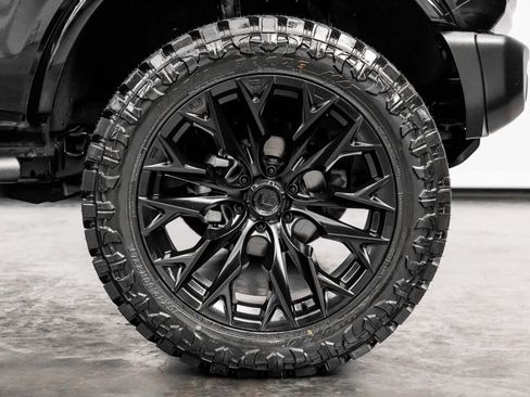 Used 2025 Ford Bronco Badlands AWD/4WD image 23
