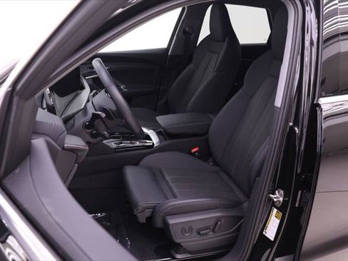 Certified 2025 Audi Q5 Premium Plus w/ Premium Plus AWD/4WD image 7