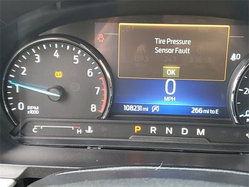 Used 2020 Ford Explorer XLT image 14