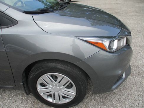 Used 2021 Nissan Versa S FWD image 22