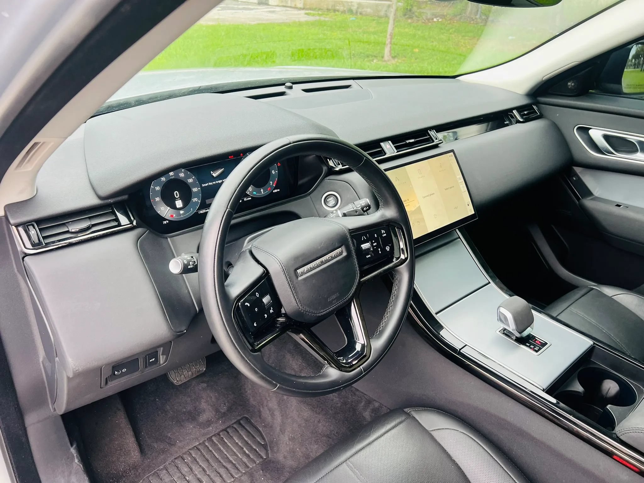 Used 2024 Land Rover Range Rover Velar S AWD/4WD image 11