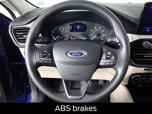 Certified 2022 Ford Escape SE image 40