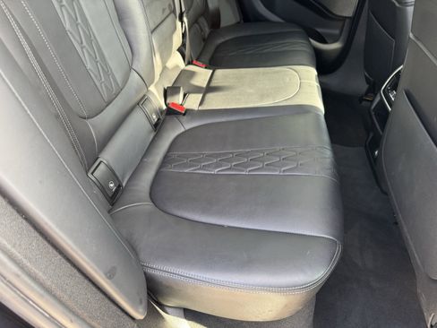 Used 2023 BMW X6 xDrive40i w/ M Sport Package image 32