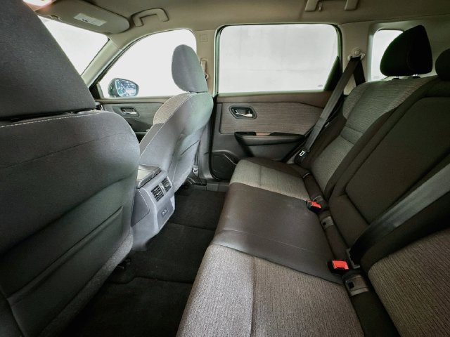Used 2021 Nissan Rogue SV FWD image 22