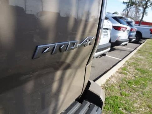 Used 2023 Nissan Frontier PRO-4X w/ Tow Package image 6