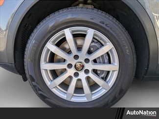 Used 2021 Porsche Cayenne video 1