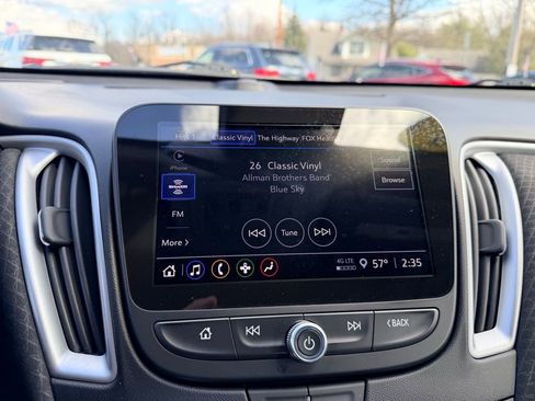 Used 2023 Chevrolet Malibu LT image 22