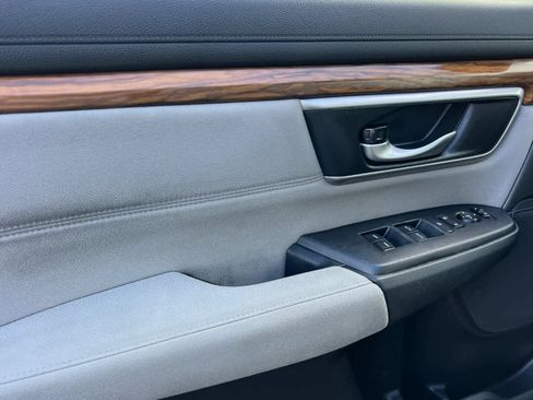 Used 2018 Honda CR-V EX image 12