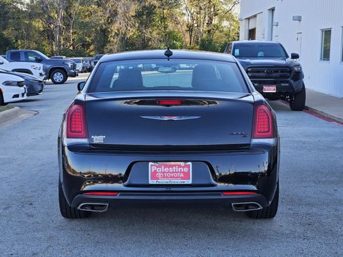 Used 2023 Chrysler 300 S image 5